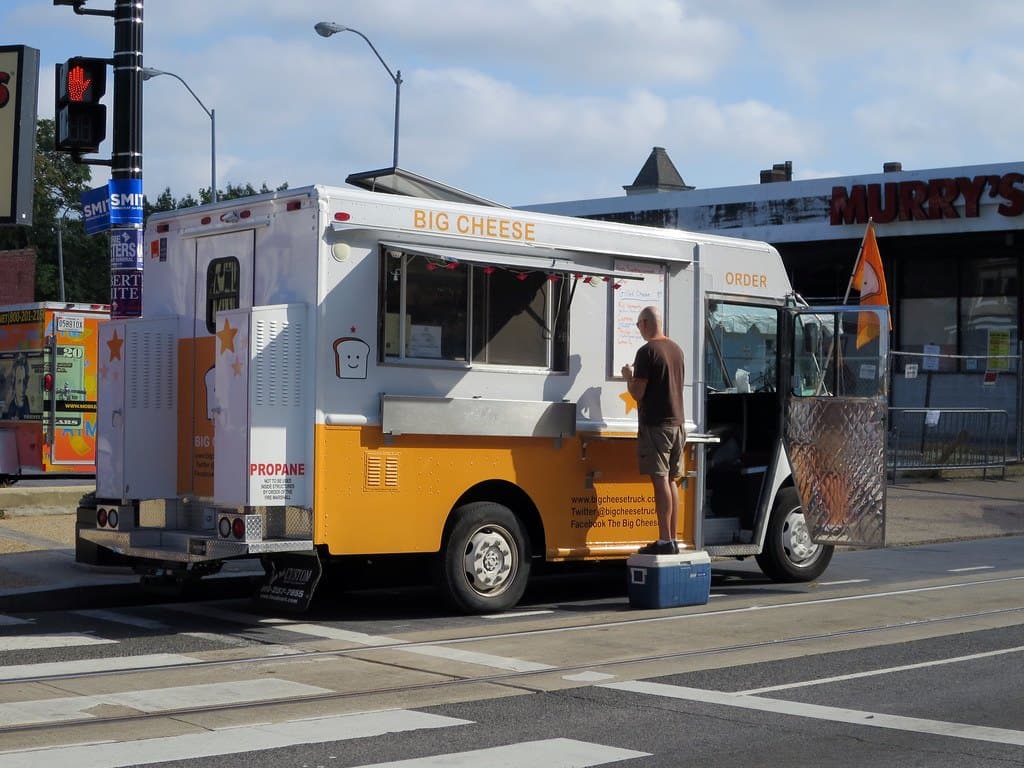 Food truck completo listo para operar