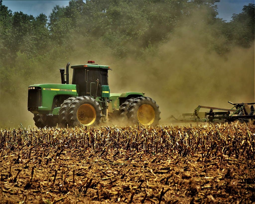 Tractor agrícola usado, buen estado